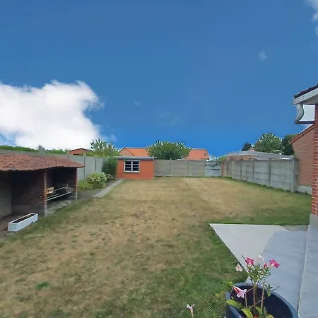 L'escapade Carvinoise, Parking, Jardin, Au Calme Casa de Férias