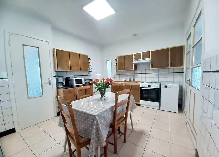 L'escapade Carvinoise, Parking, Jardin, Au Calme *